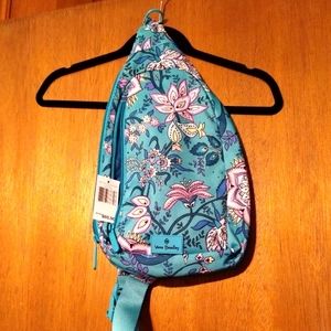 Vera Bradley Lighten Up Sling Bag, Peacock Garden, New with Tags